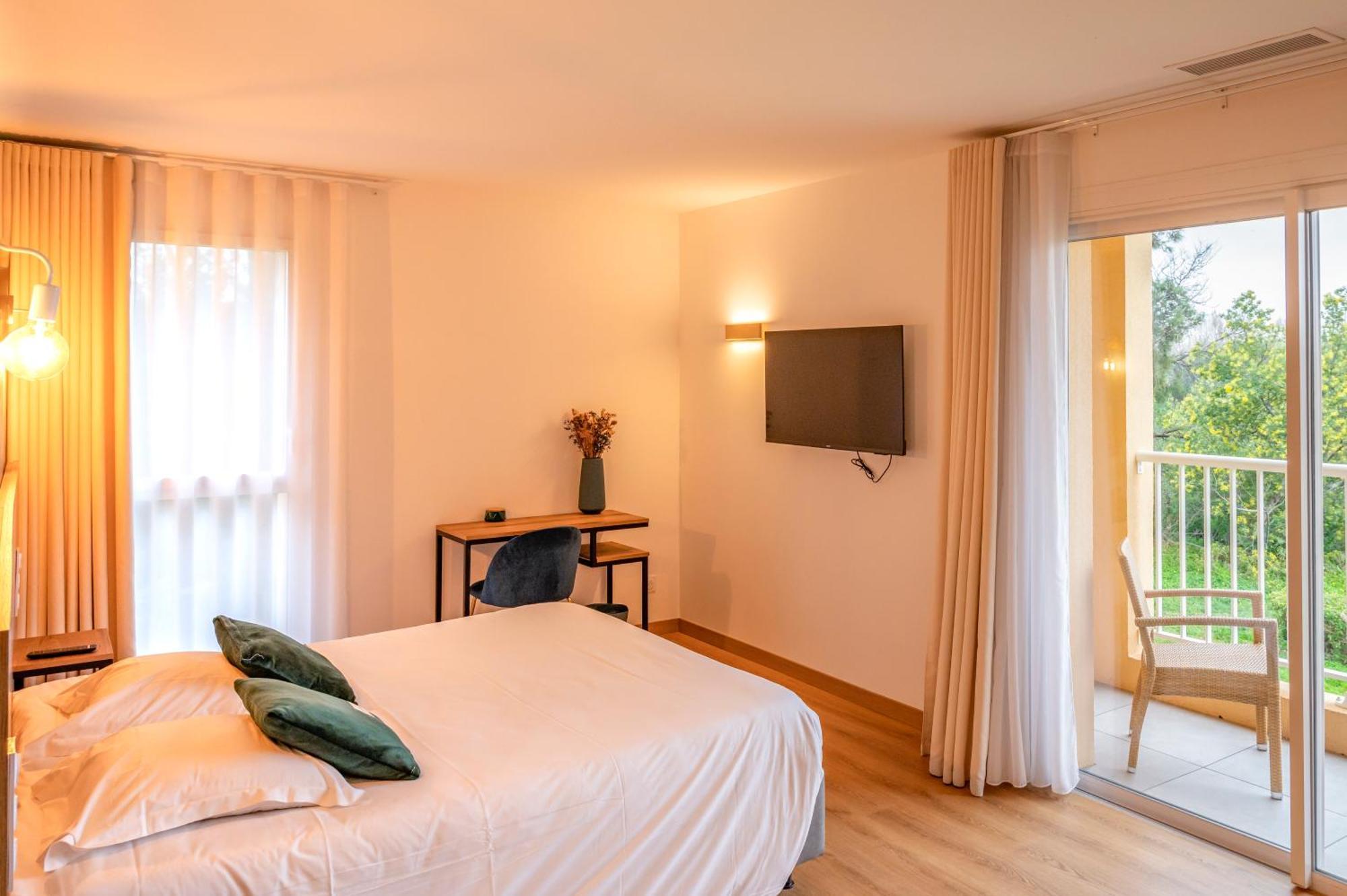 Auberge Les Oliviers لوسيانا المظهر الخارجي الصورة